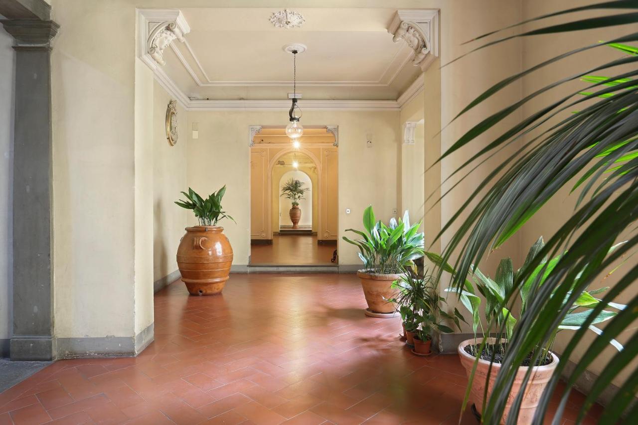 Apartment Apt. Fiordaliso - Pauline Suites, Palazzo Borghese Florence